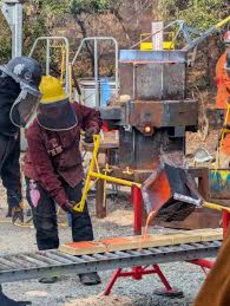 Gallucci iron pour in scratch blocks